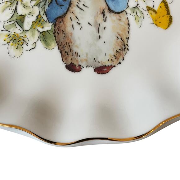 Beatrix Potter Peter Rabbit Easter Flowers & Butterflies Dinner Plates Set of 4 - Picture 13 of 15